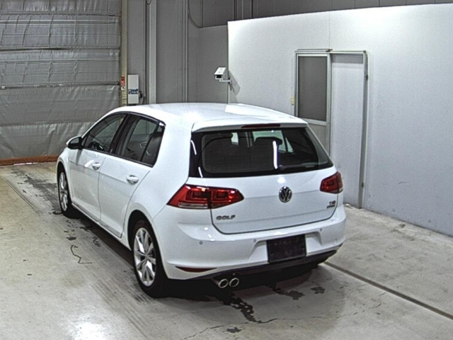 VOLKSWAGEN GOLF 2013