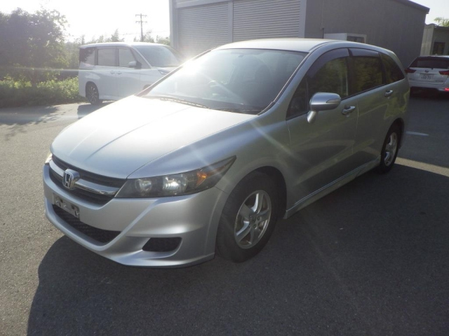 HONDA STREAM 2010