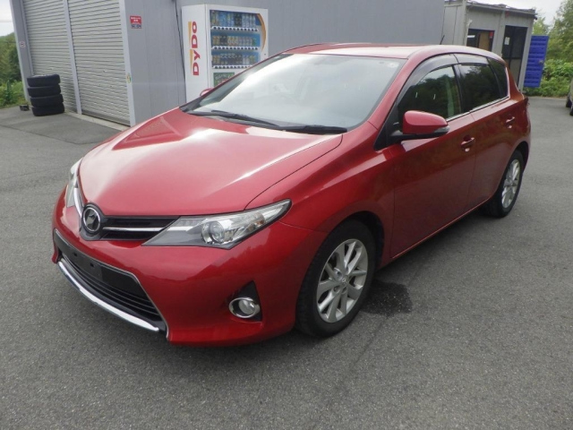 TOYOTA AURIS 2014