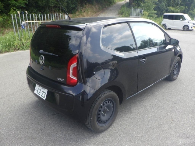 VOLKSWAGEN UP 2013