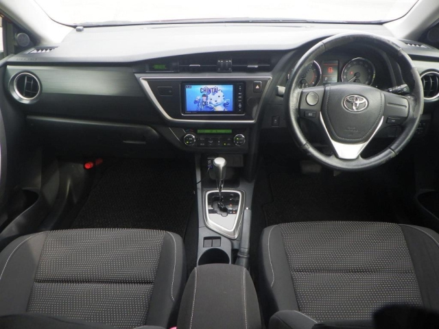 TOYOTA AURIS 2014