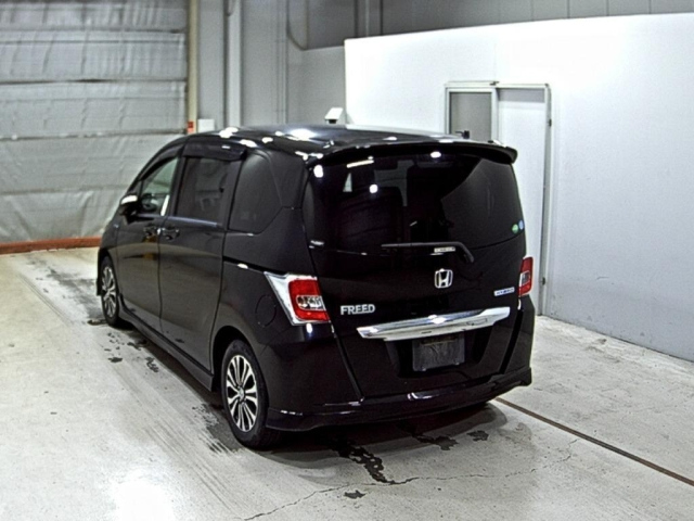 HONDA FREED 2014