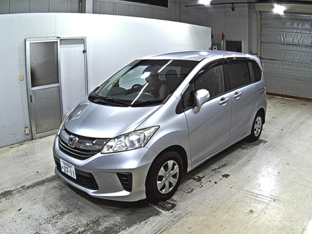 HONDA FREED 2016