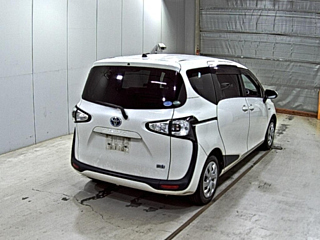 TOYOTA SIENTA 2017