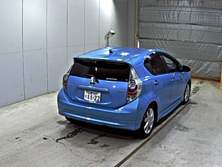 TOYOTA AQUA 2013