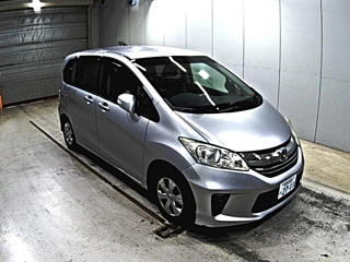 HONDA FREED 2016