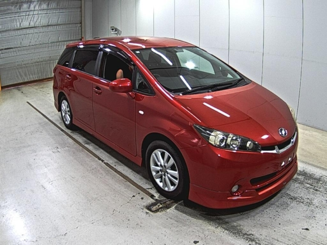 TOYOTA WISH 2011