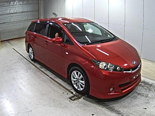 TOYOTA WISH 2011
