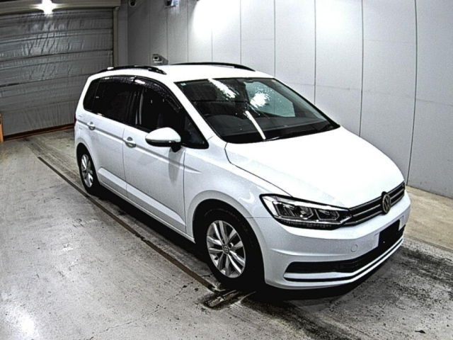 VOLKSWAGEN GOLF TOURAN 2016