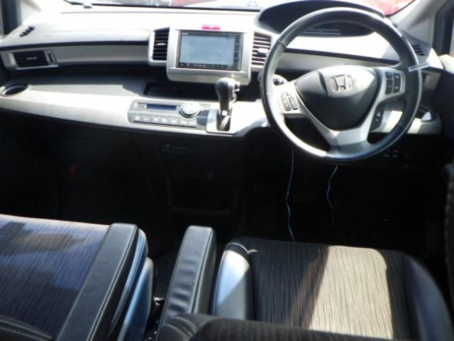 HONDA FREED 2014