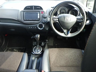 HONDA FIT SHUTTLE 2013