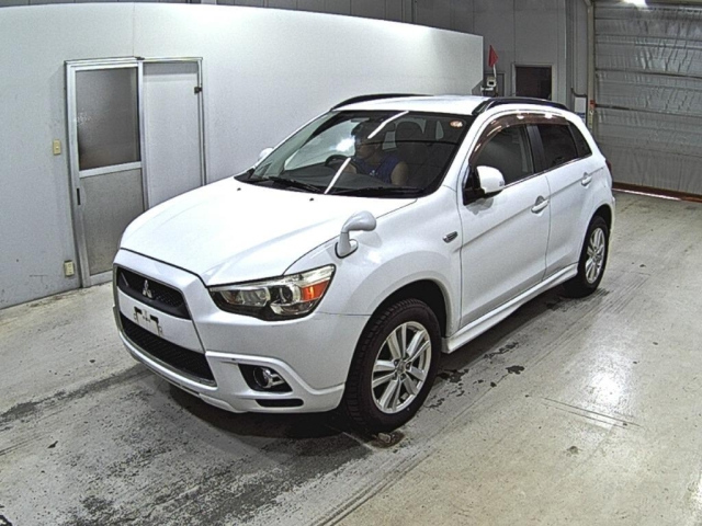 MITSUBISHI RVR 2010