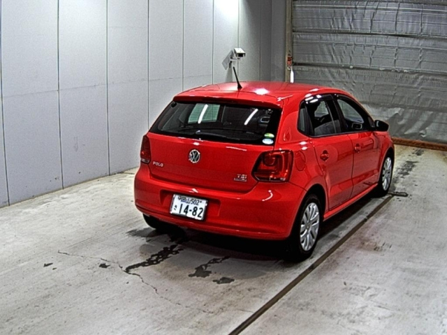 VOLKSWAGEN POLO 2013