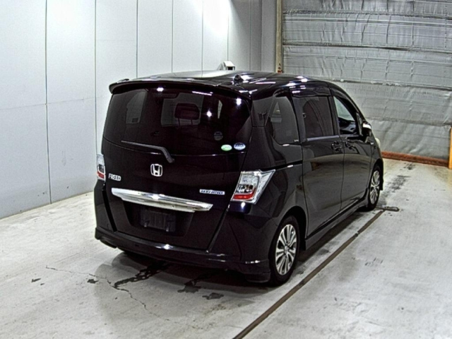 HONDA FREED 2012