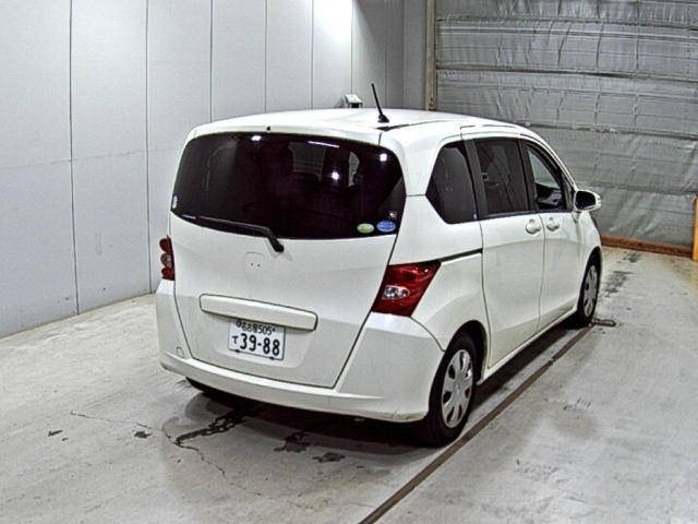 HONDA FREED 2010