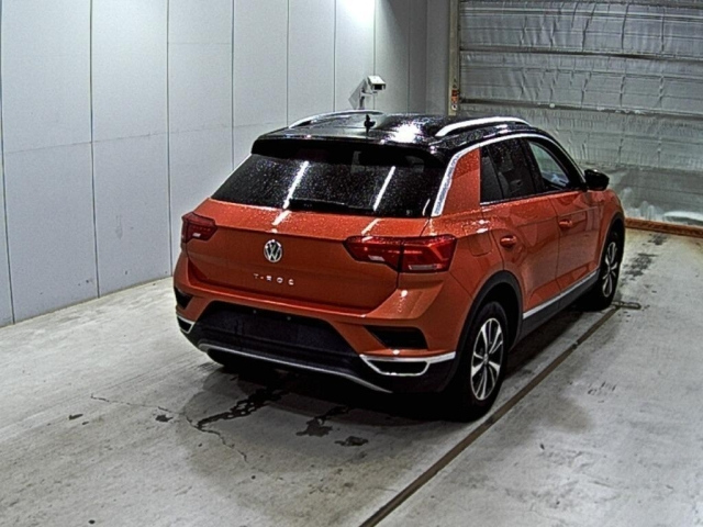 VOLKSWAGEN T-ROC 2021