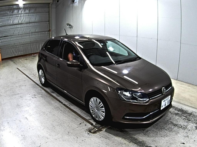 VOLKSWAGEN POLO 2014