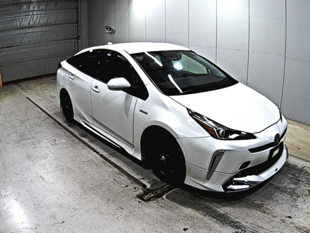 TOYOTA PRIUS 2020