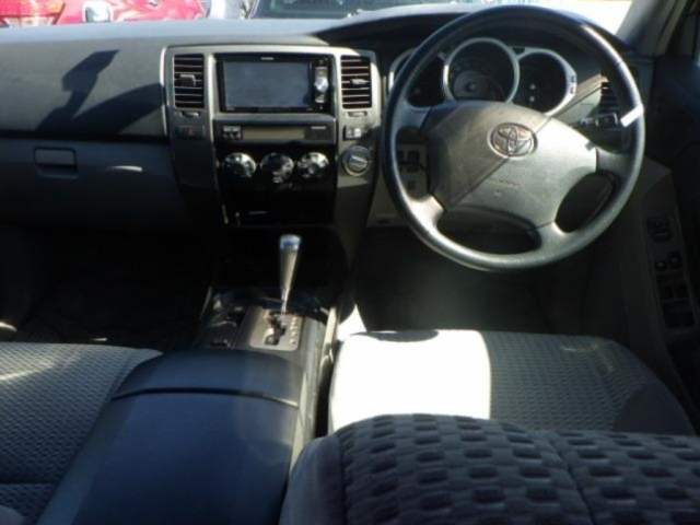 TOYOTA HILUX SURF 2009