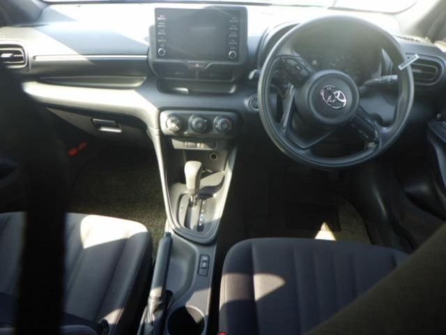 TOYOTA YARIS 2021