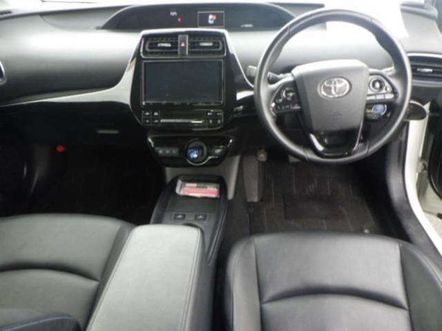 TOYOTA PRIUS 2020