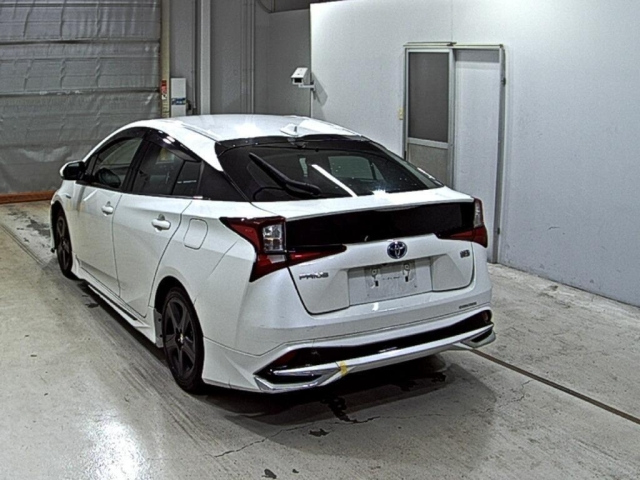 TOYOTA PRIUS 2020