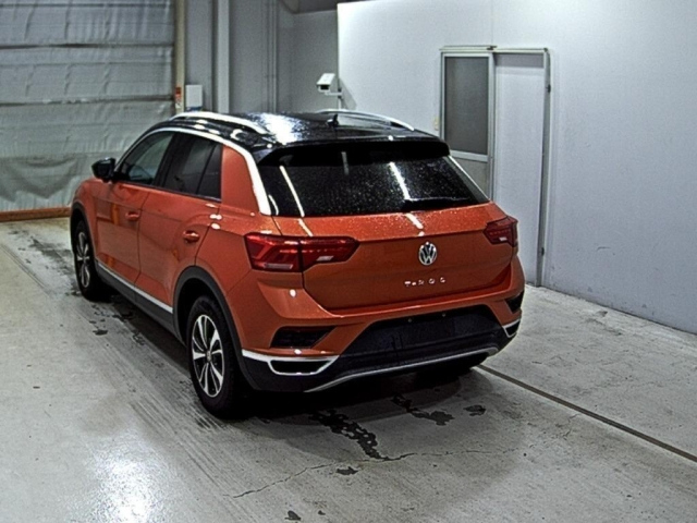 VOLKSWAGEN T-ROC 2021