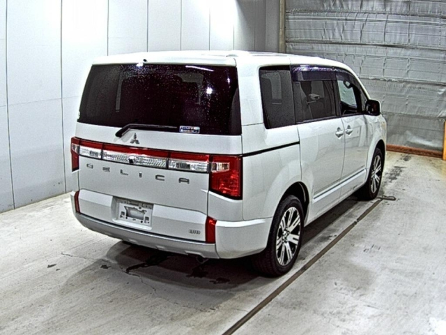 MITSUBISHI DELICA D5 2021
