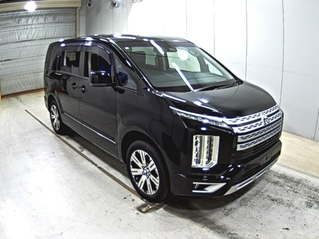 MITSUBISHI DELICA D5 2021