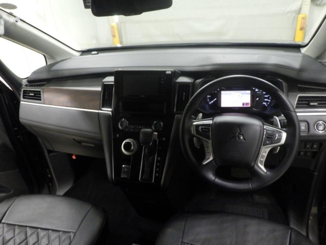 MITSUBISHI DELICA D5 2021