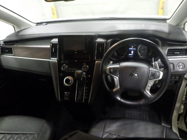 MITSUBISHI DELICA D5 2021