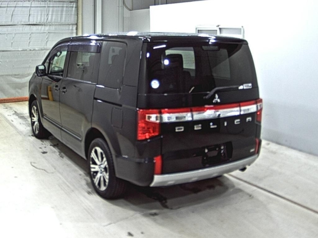 MITSUBISHI DELICA D5 2021