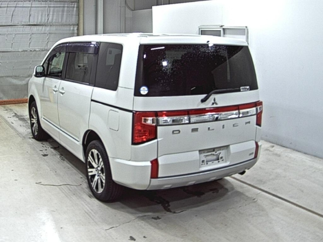 MITSUBISHI DELICA D5 2021