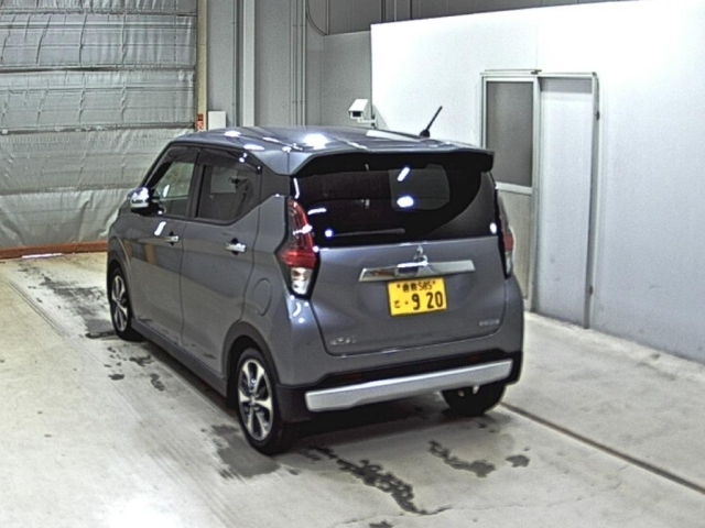 MITSUBISHI EK X 2022