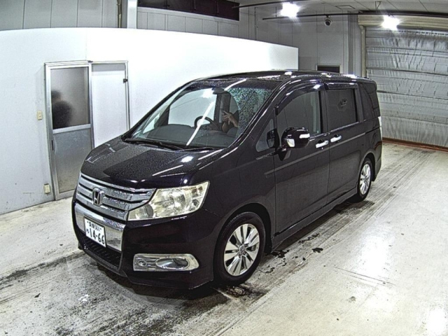 HONDA STEP WAGON 2012