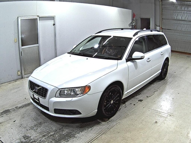 VOLVO V70 2009