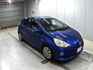TOYOTA AQUA 2013