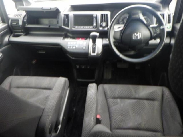 HONDA STEP WAGON 2012
