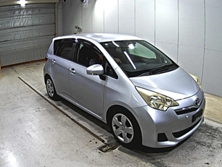 TOYOTA RACTIS 2013