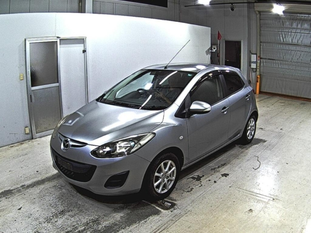 MAZDA DEMIO 2011