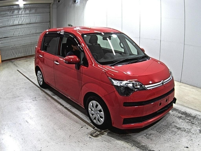 TOYOTA SPADE 2015