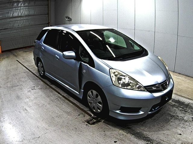 HONDA FIT SHUTTLE 2013