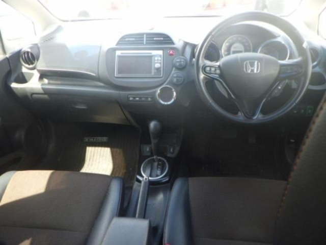 HONDA FIT SHUTTLE 2012