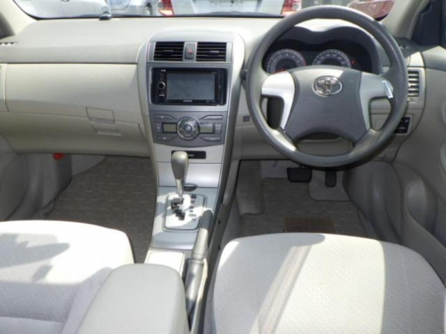 TOYOTA COROLLA AXIO 2010