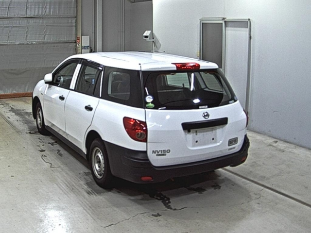 NISSAN AD 2020