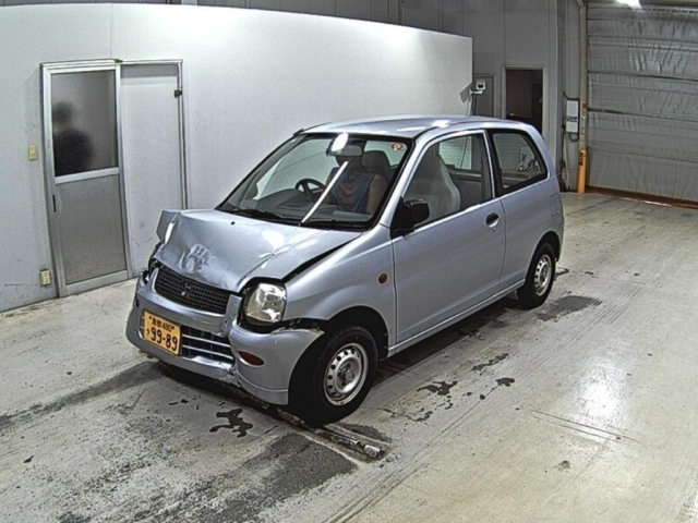 MITSUBISHI MINICA 2011