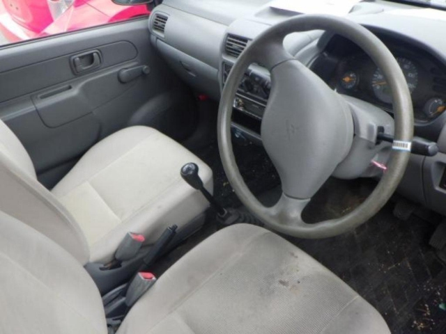 MITSUBISHI MINICA 2011