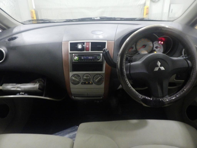 MITSUBISHI COLT 2008
