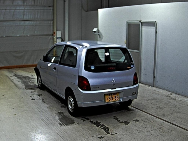 MITSUBISHI MINICA 2011
