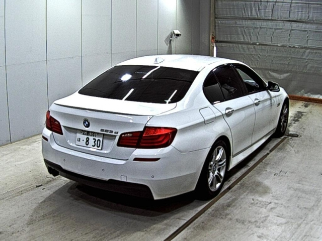 BMW 5 SERIES 2013